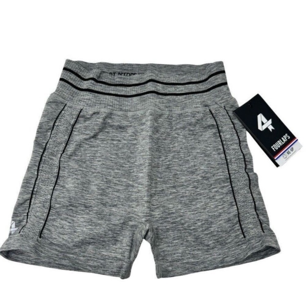 FOURLAPS Aero Seamless Short 3” Heather gray womens Size‎ Medium/Large NWT
